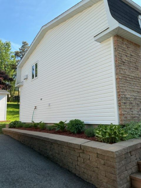 Façade de la propriété 2866-56-2101