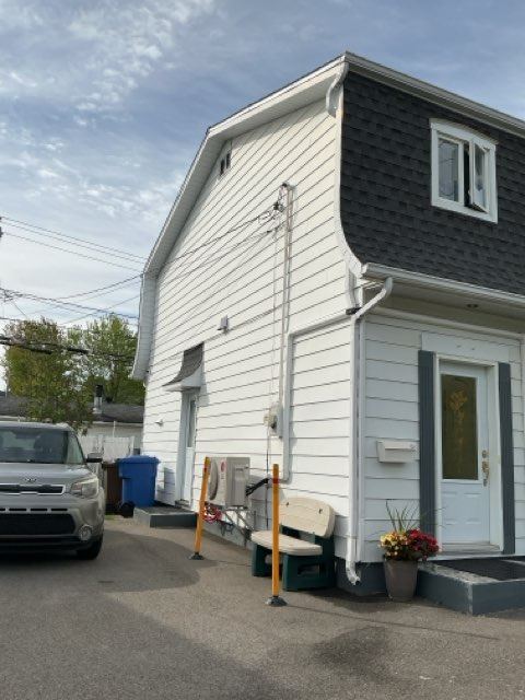 2966-68-3174_EXT_photo_012.jpg