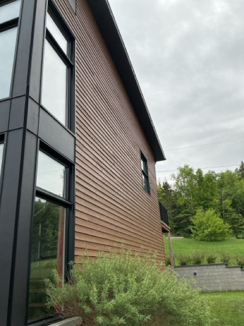 Façade de la propriété 3067-70-9868